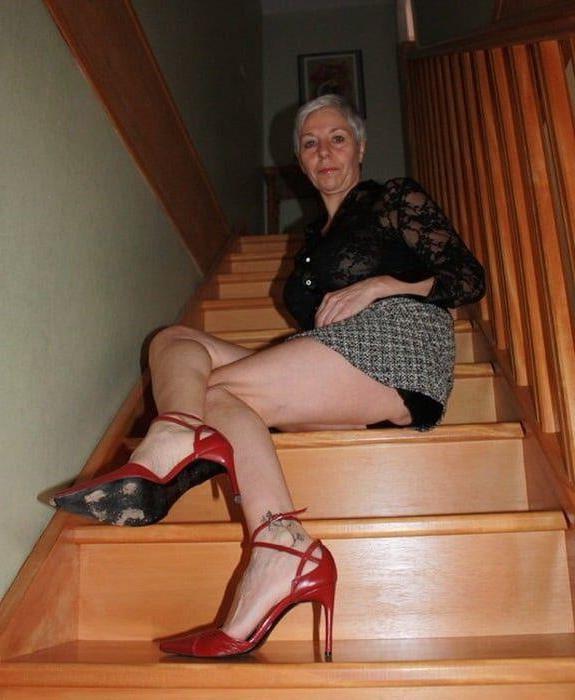 25P Slutty granny