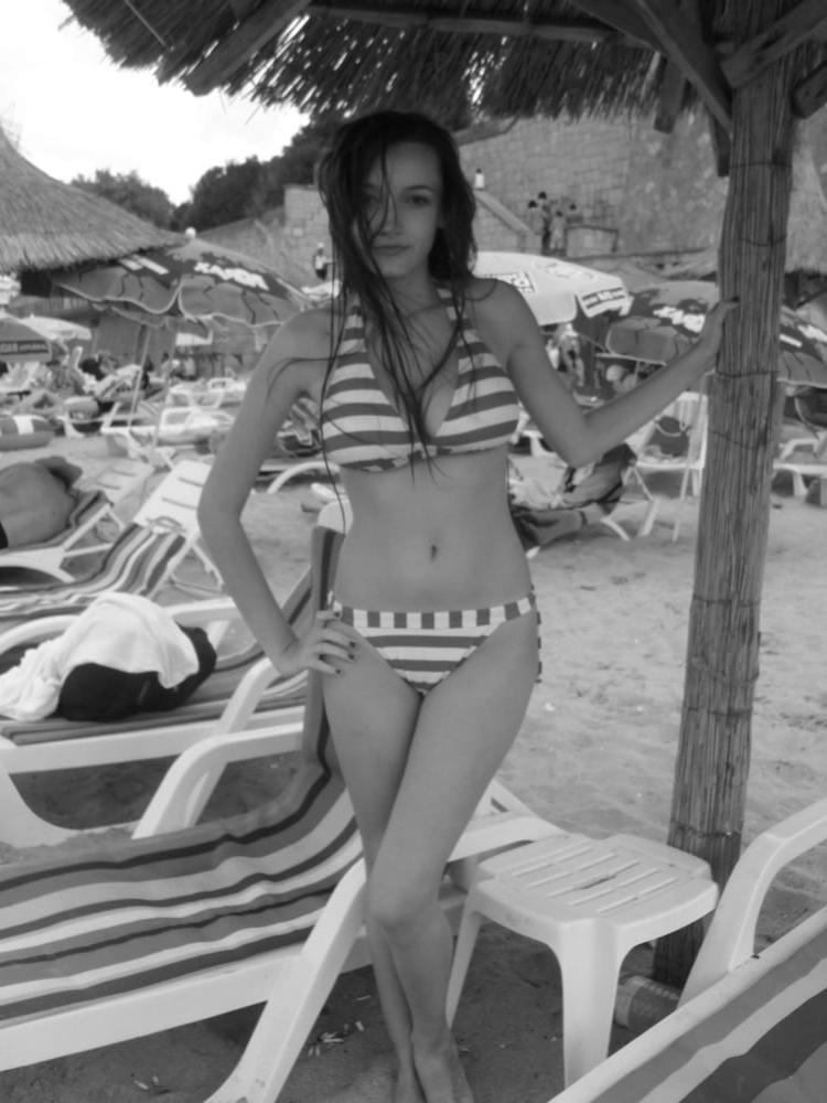 25P Romanian babes