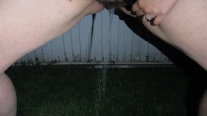 11P Hairy Pussy Wife Pissing Outside in Dress and Flip Flops
