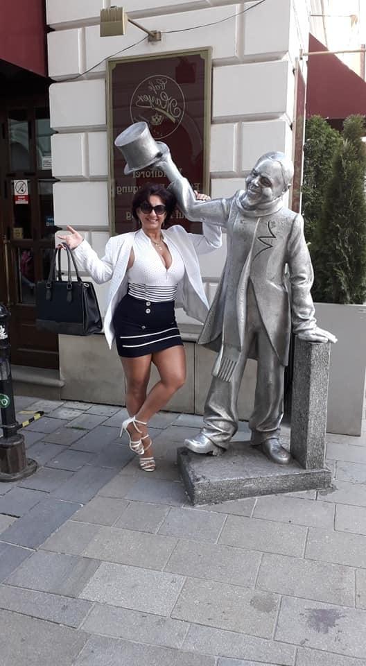 11P Big tits granny