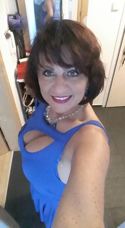 11P Big tits granny