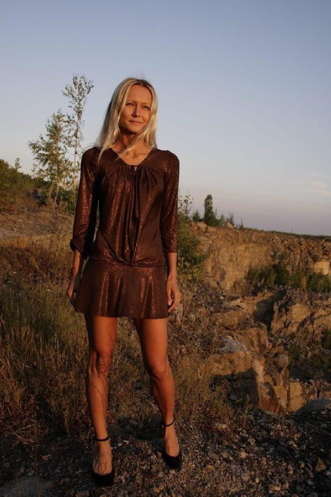 25P ZelihaWhore FAVs #12 xHamster sluts and voyeur amateur MILFs