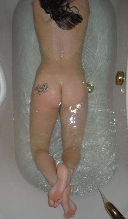 25P ZelihaWhore FAVs #18 xHamster sluts and voyeur amateur MILFs