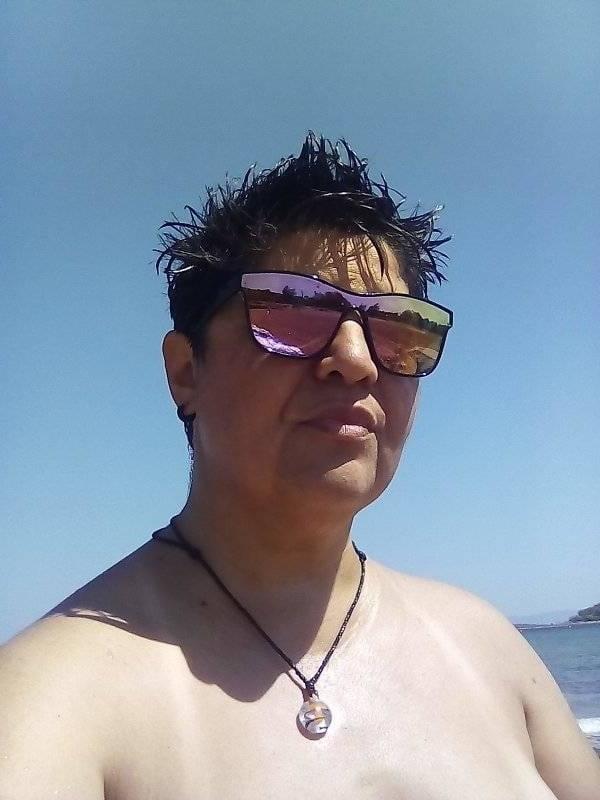 25P Greek Slut from Social Media : I.S.