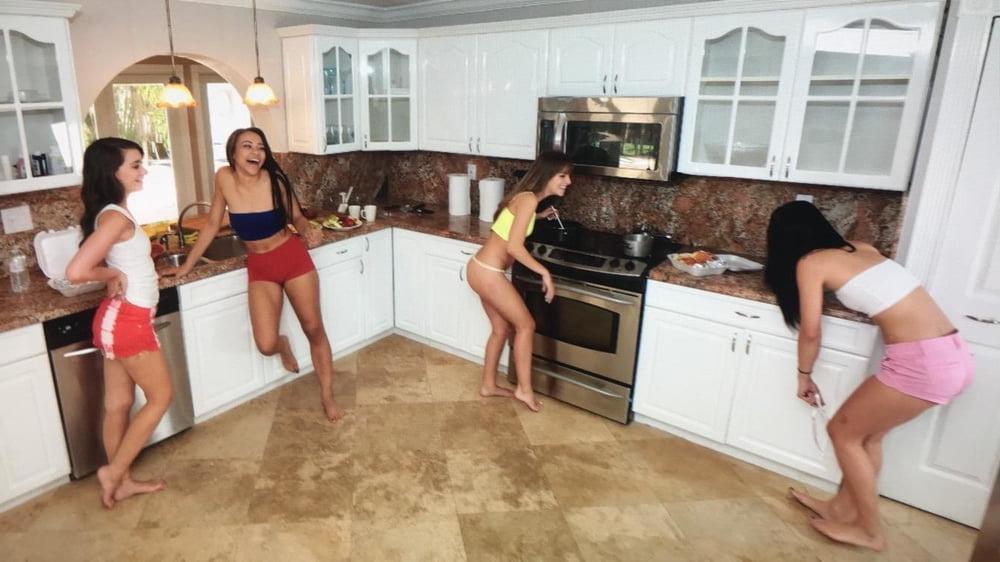 23P Voyeur pictures