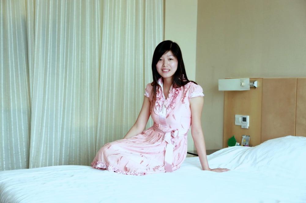 25P Amateur Asian 2422
