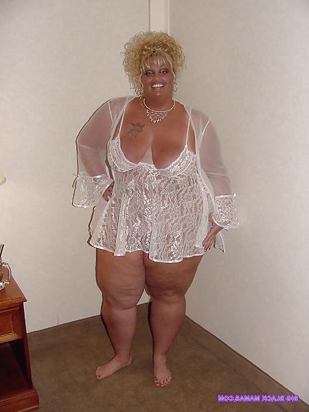 25P (CAUTION) BIG GIRLS COMIN THRU!