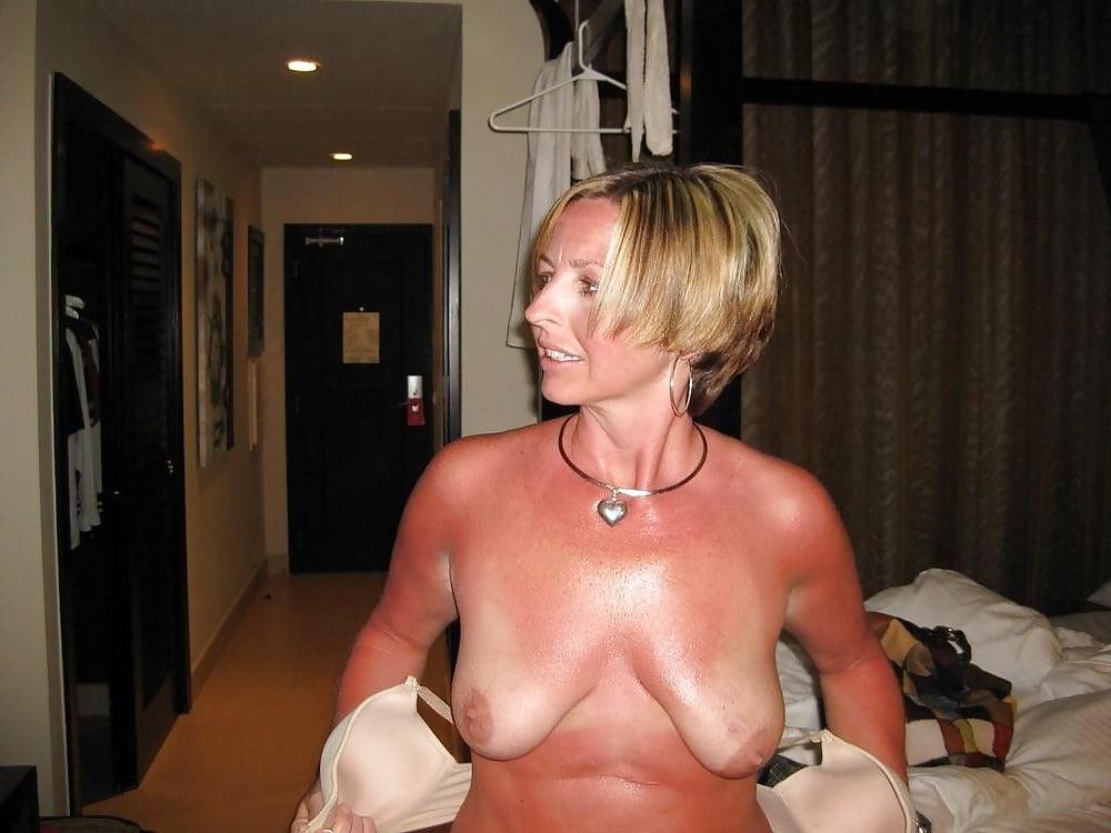 25P Luv those east west nipples