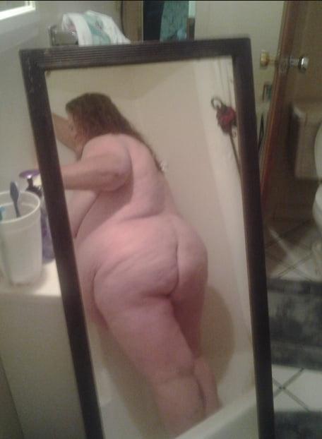 10P Old big sloppy granny