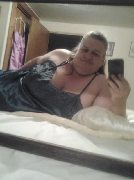 10P Old big sloppy granny