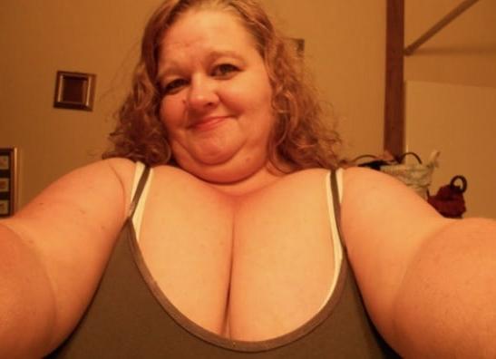 10P Old big sloppy granny