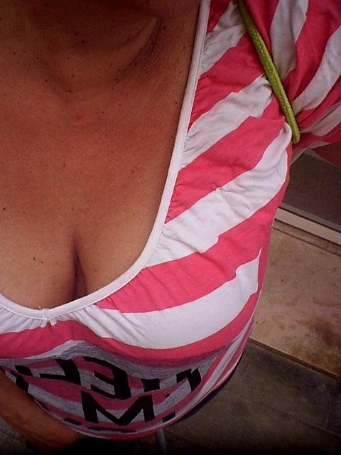 25P Busty granny