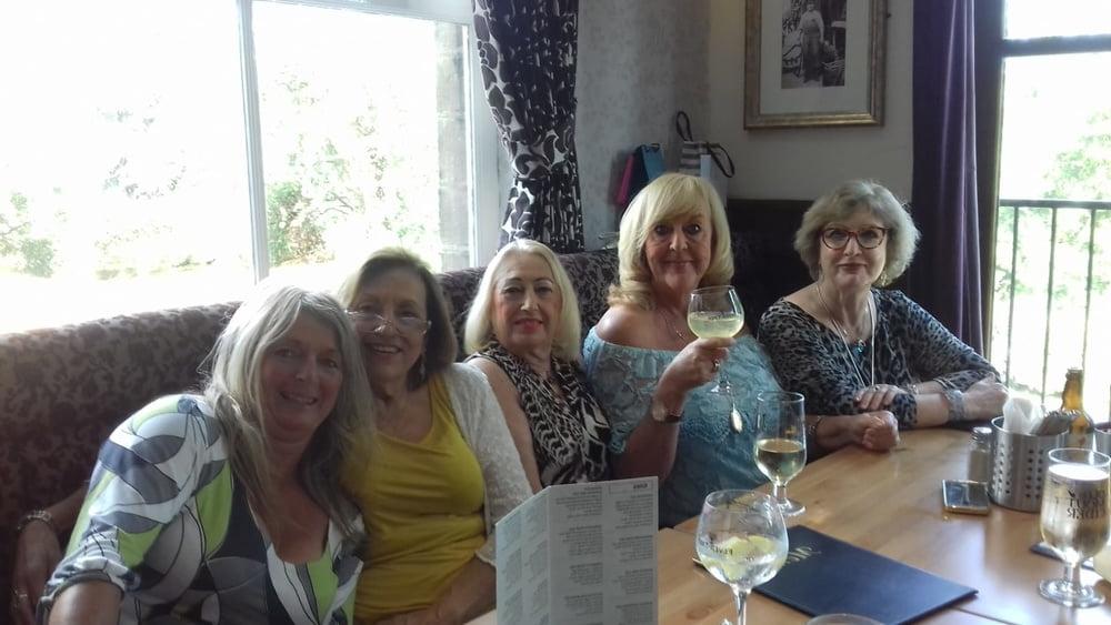 11P Granny friends