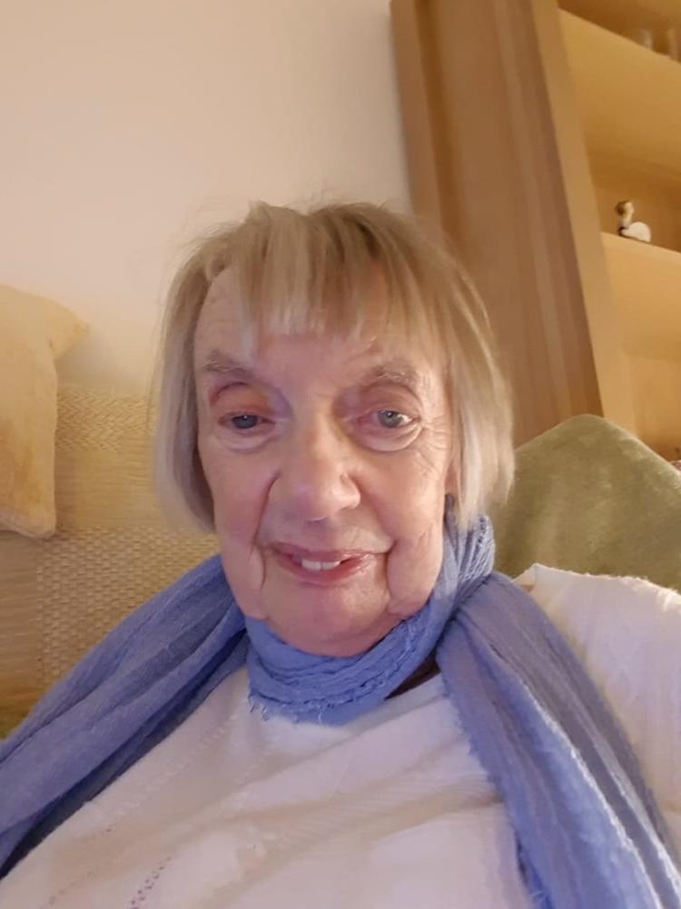 11P Granny friends