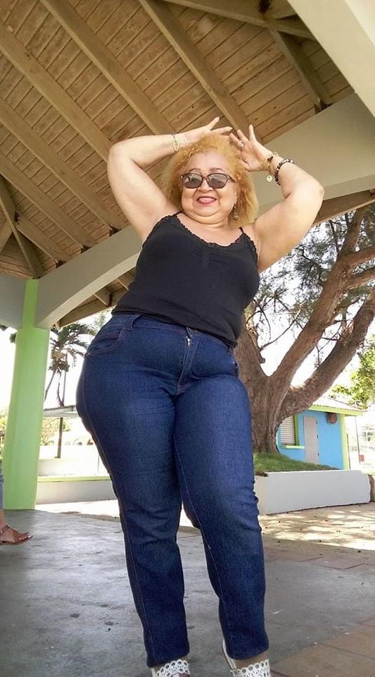 25P julia vargas granny ass bbw abuelita culona