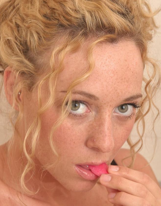 25P Keely Marie - Anal, Pissing Babe