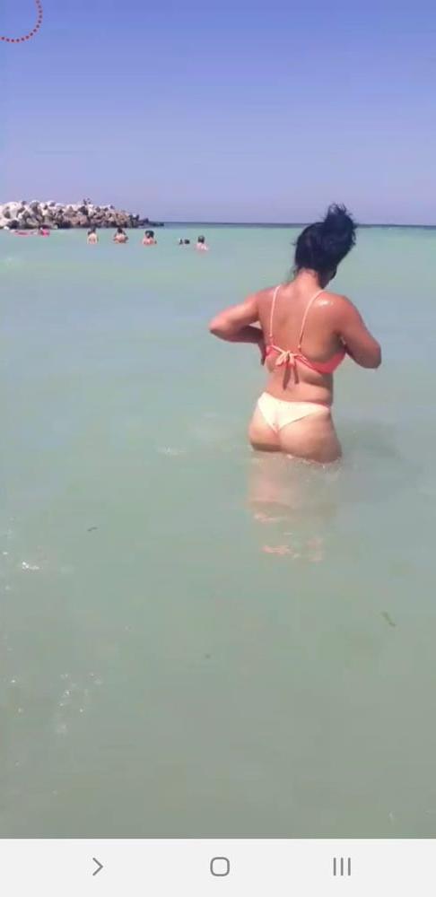 25P Bust and sexy ass bikini live facebook romanian