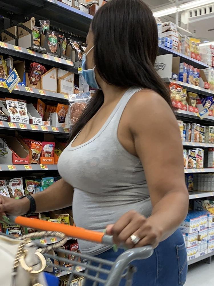 10P Voyeur big tits