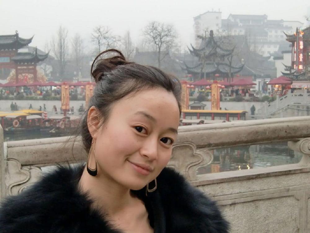 25P Professor in the school recognized daughter