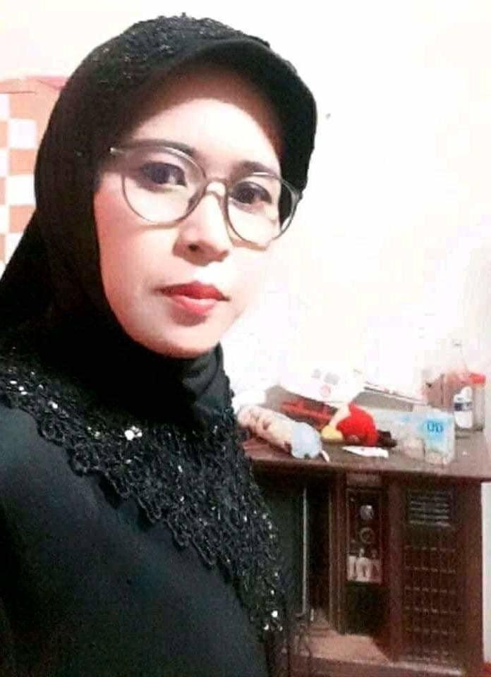 25P Ibu pakai tudung