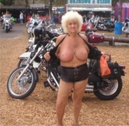 25P A granny lovers dream girl