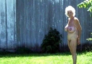 25P A granny lovers dream girl