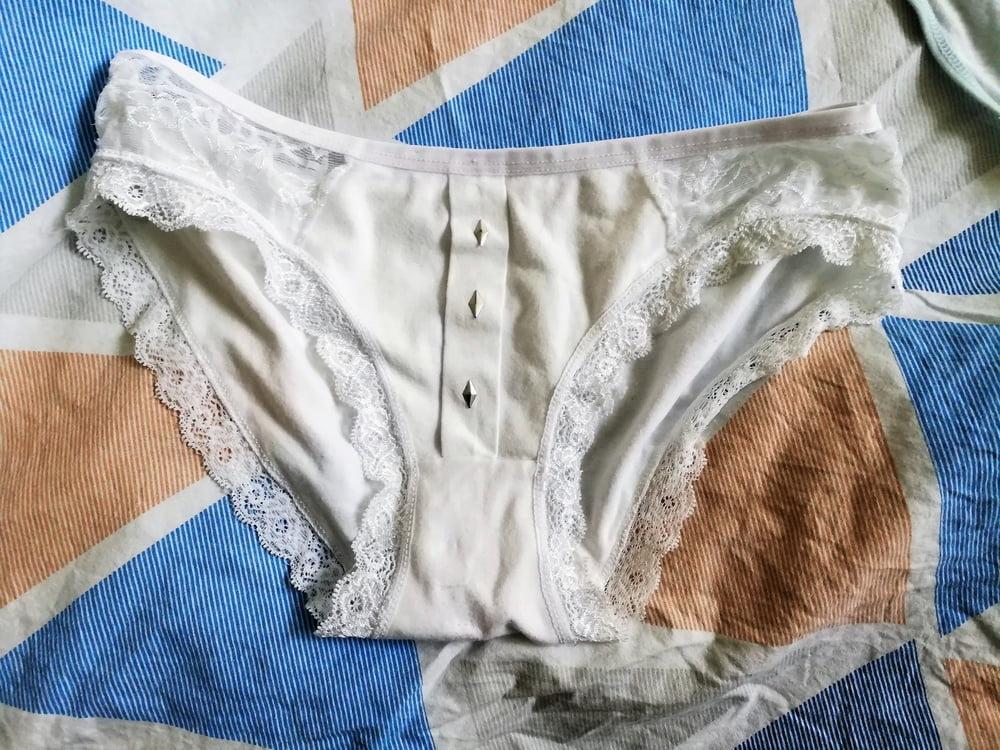 25P granny and panty