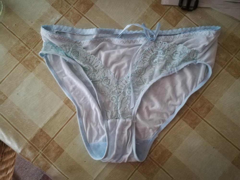 25P granny and panty