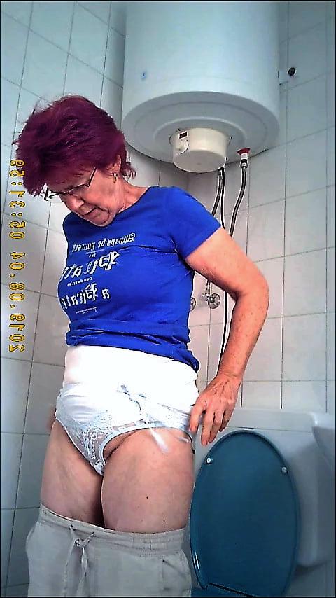 25P granny and panty