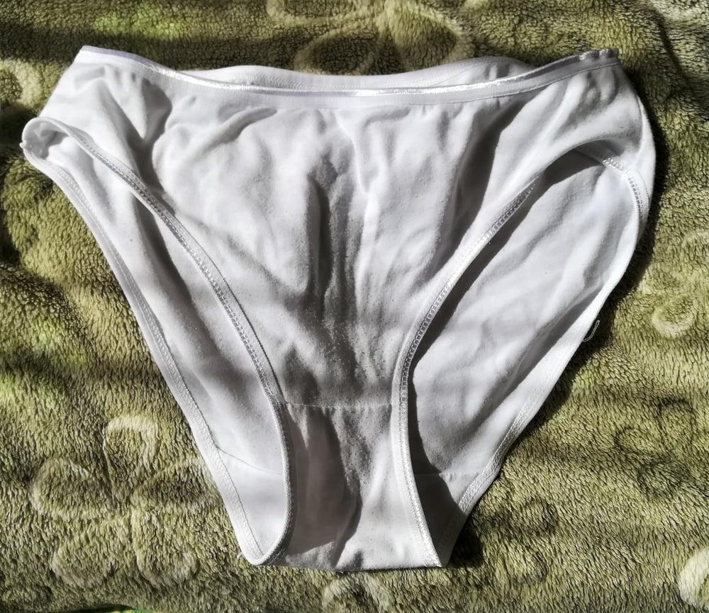 25P granny and panty