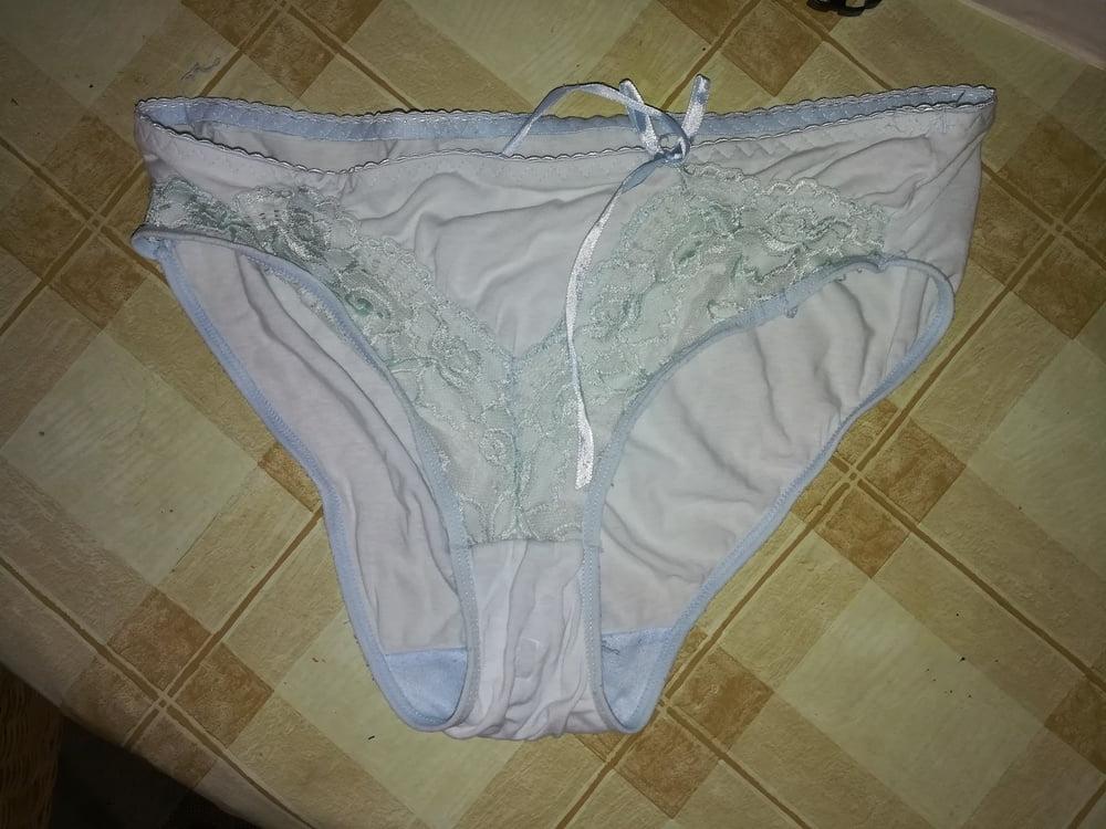 25P granny and panty