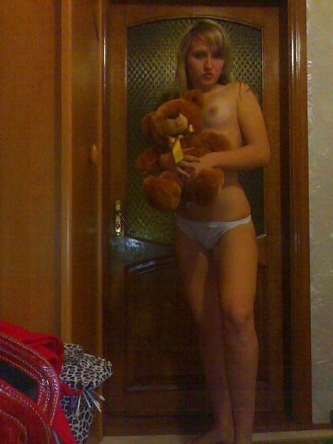 25P RUSSIAN AMATEUR GIRLS X