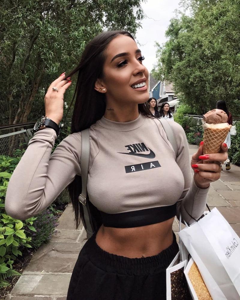 25P Romanian babes of media