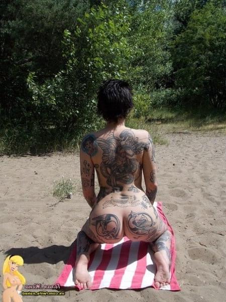 25P russian tattooed slut on the beach