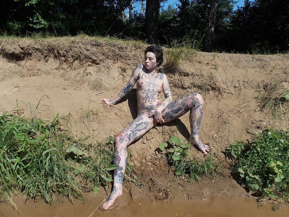 25P russian tattooed slut on the beach