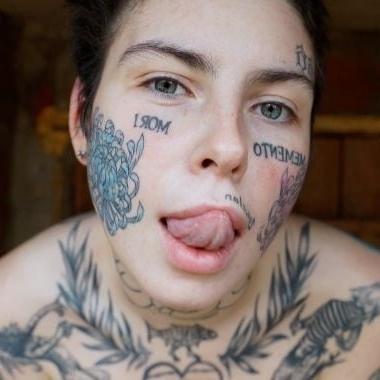 25P russian tattooed slut on the beach