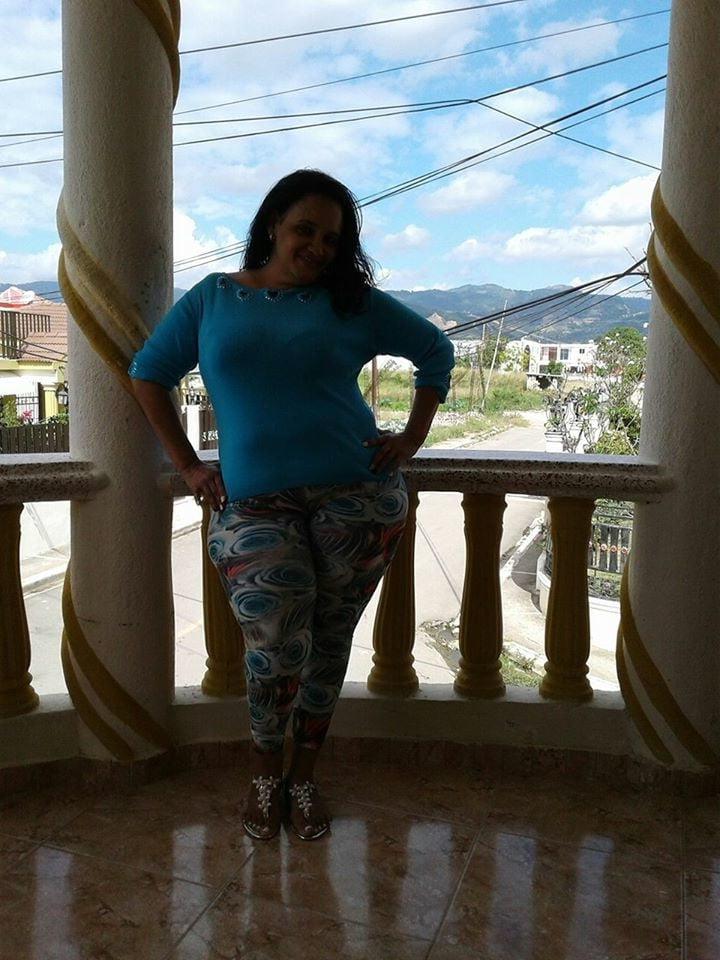 25P julia meneses mature granny ass culo grande