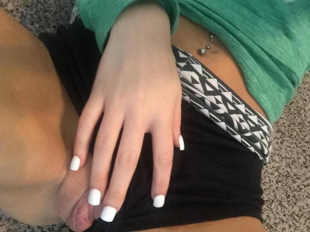 20P Me Baby Sara Mix My Sexy Body And Pirced Nipples #1