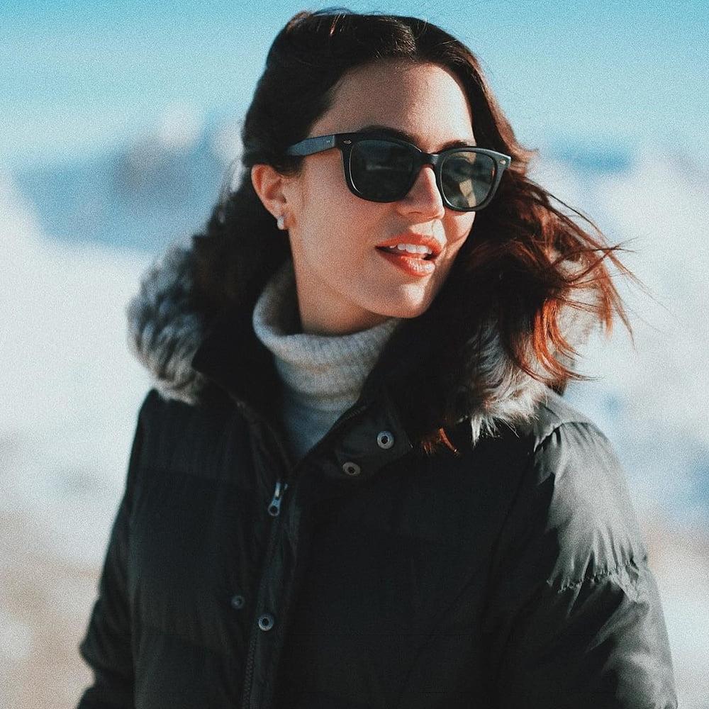 21P Mandy Moore - Jackson Hole Vacation IG (2018)
