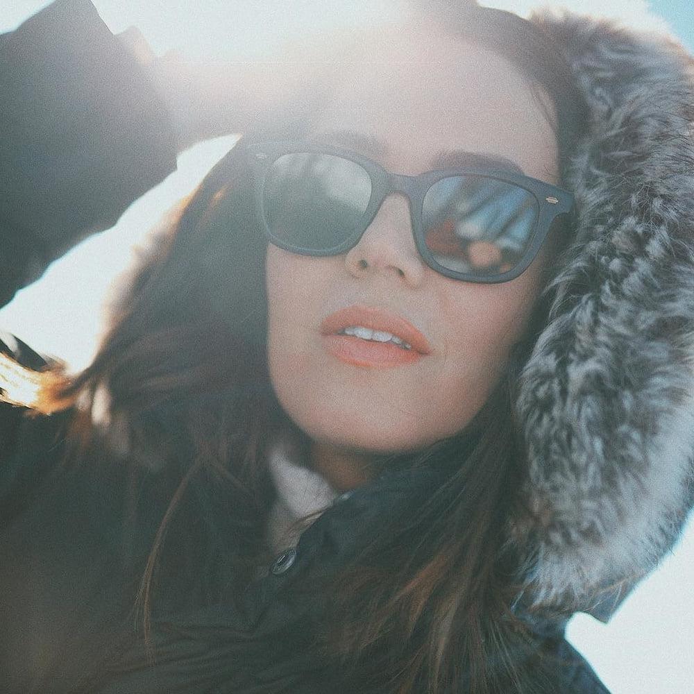 21P Mandy Moore - Jackson Hole Vacation IG (2018)