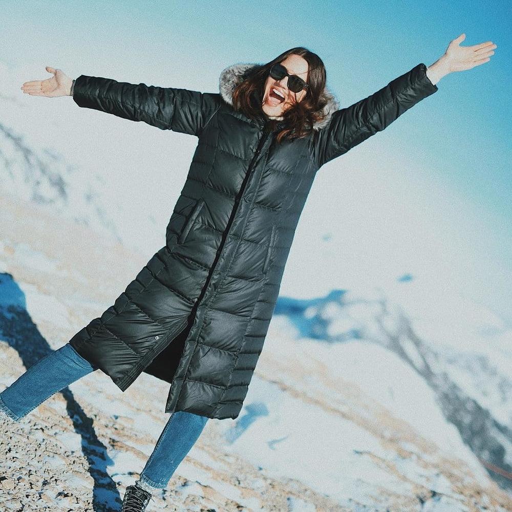 21P Mandy Moore - Jackson Hole Vacation IG (2018)
