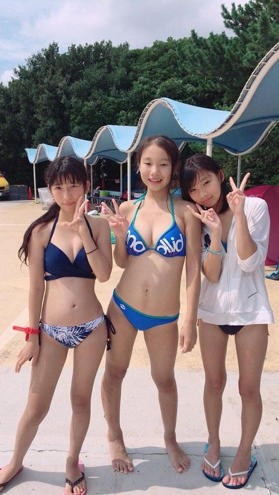 6P Bikinigirls