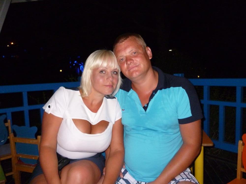 10P Busty Russian Woman 3676