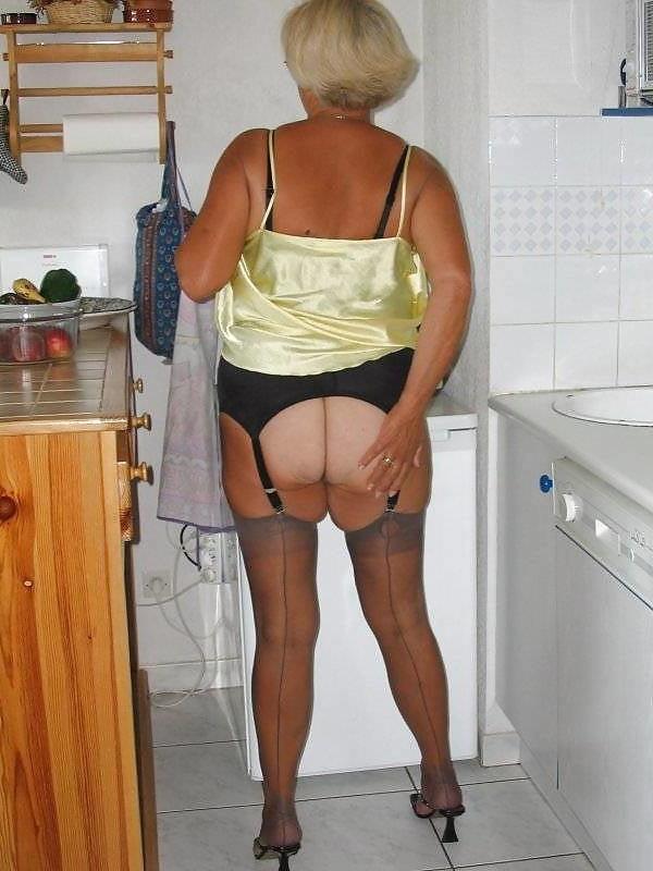 24P Granny Annick 5.