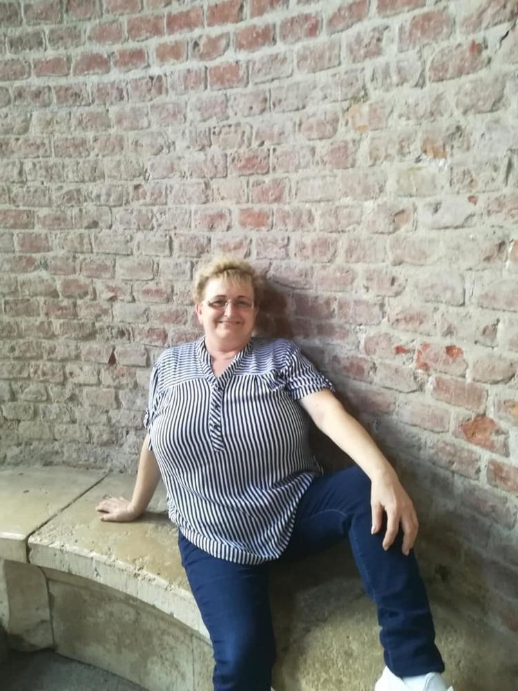 20P BBW - Mature - Clothed 6