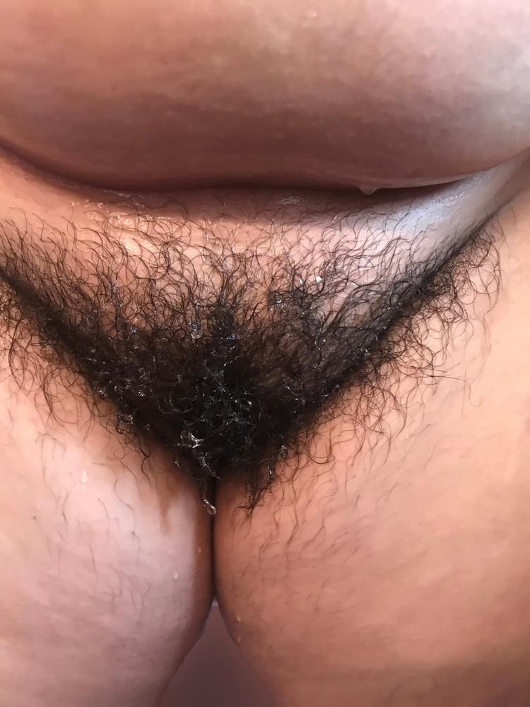 10P Mind-blowing hairy BBW in shower