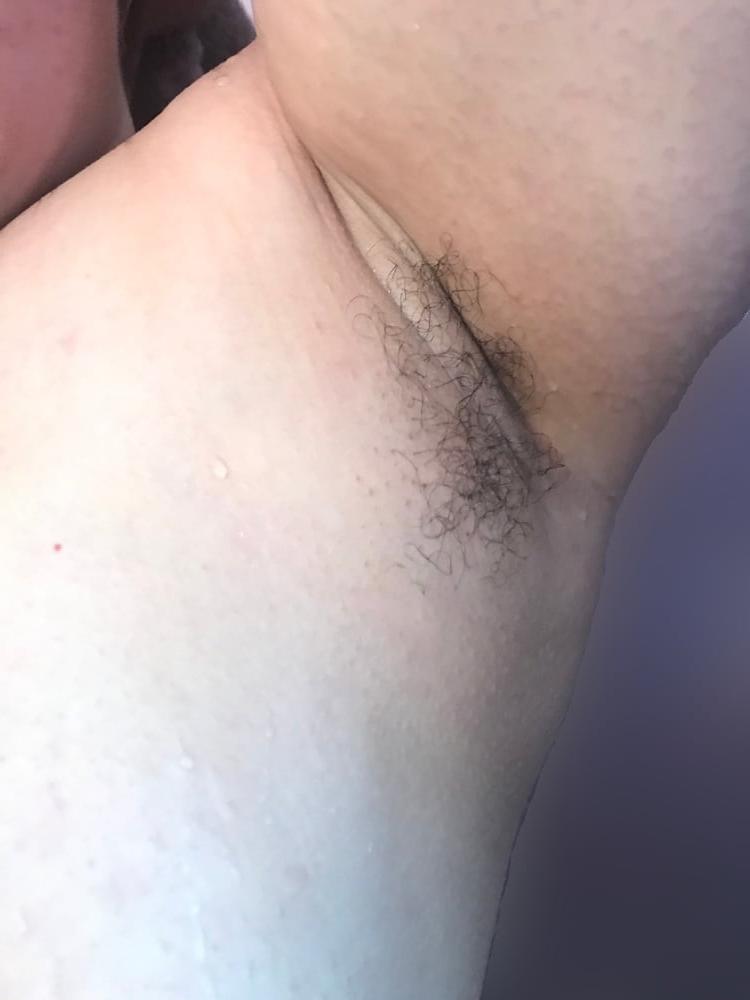 10P Mind-blowing hairy BBW in shower
