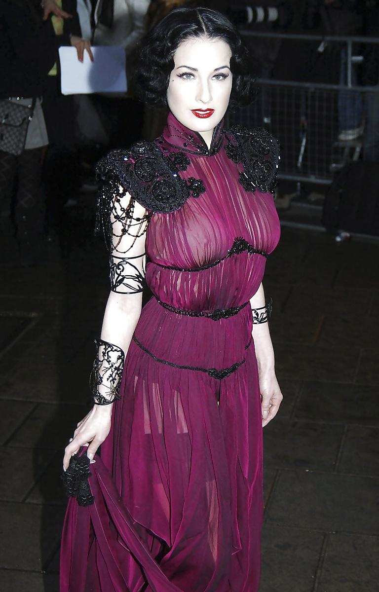 25P Dita van Teese