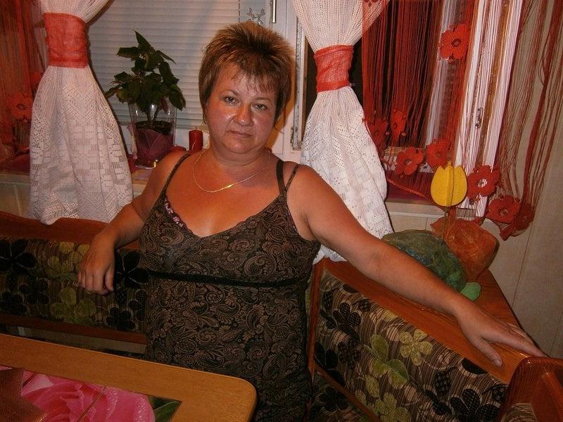 20P Granny Dressed 20