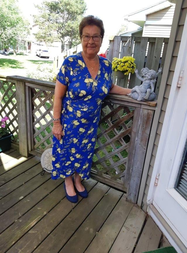 20P Granny Dressed 20